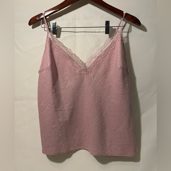 Victoria's Secret Tops - Victoria Secret pastel rose lace cami top